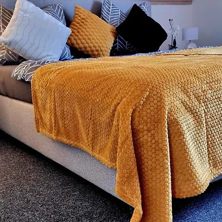 4-room Apartment *