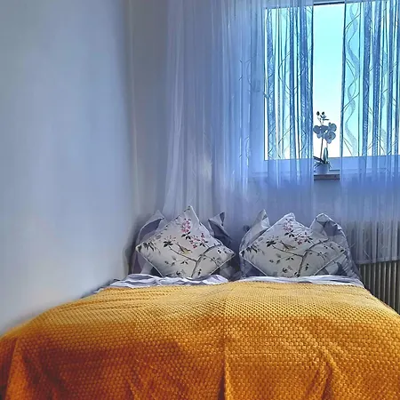 4-room Apartment *
